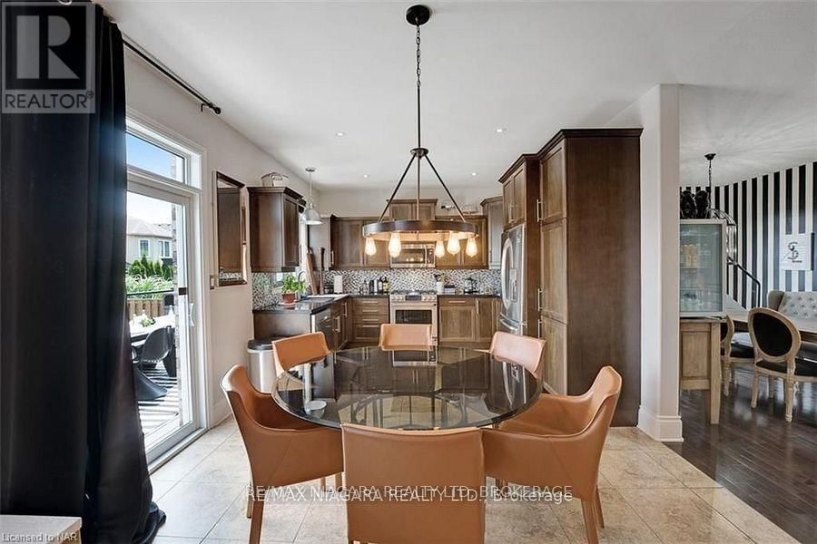 6618 FLORA COURT Image 5