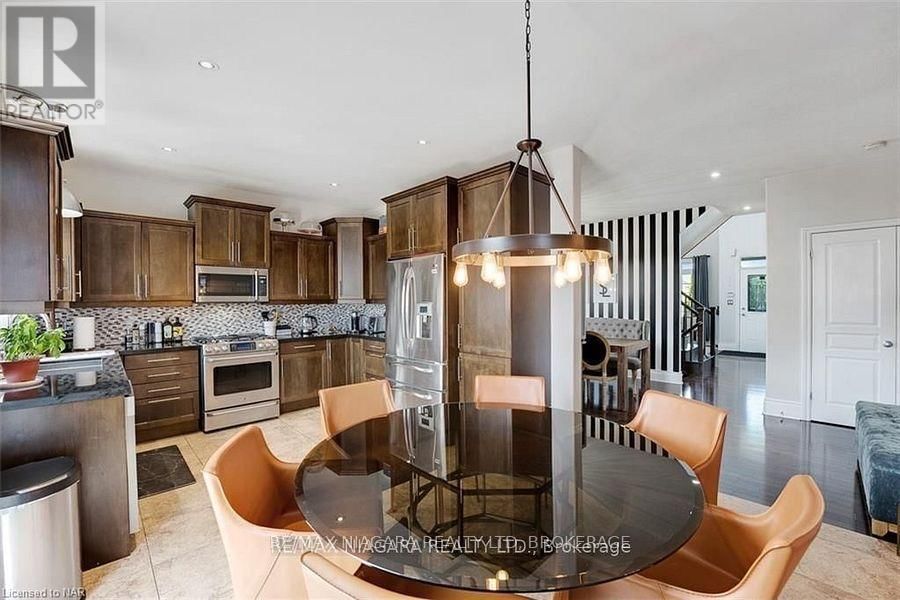 6618 FLORA COURT Image 6