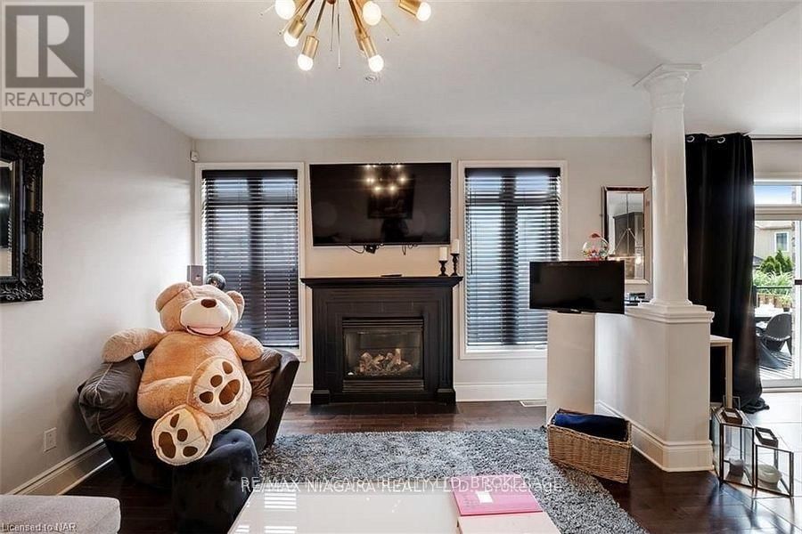 6618 FLORA COURT Image 9