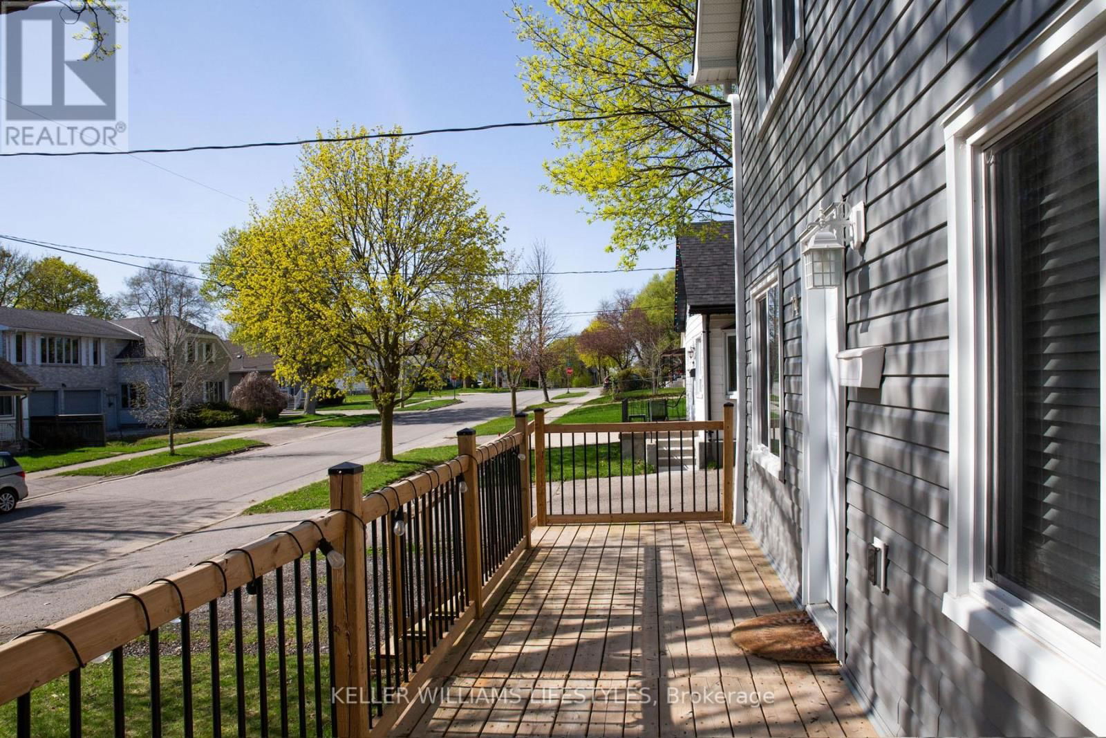 74 STUART STREET Image 32