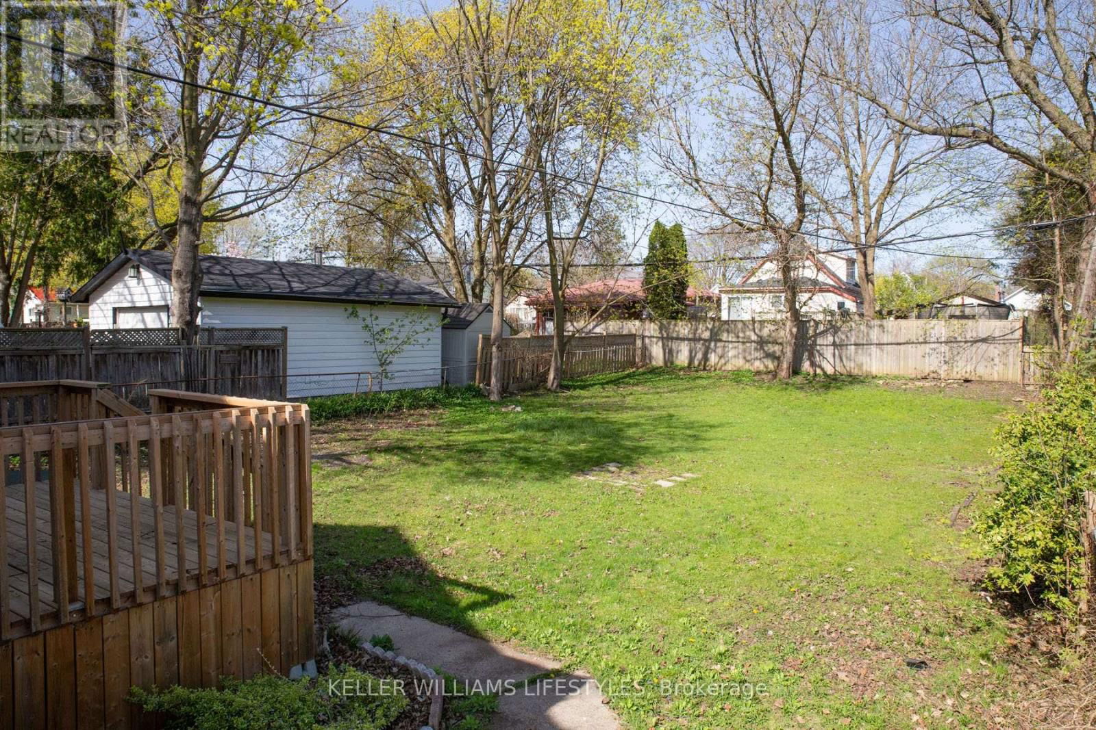 74 STUART STREET Image 36