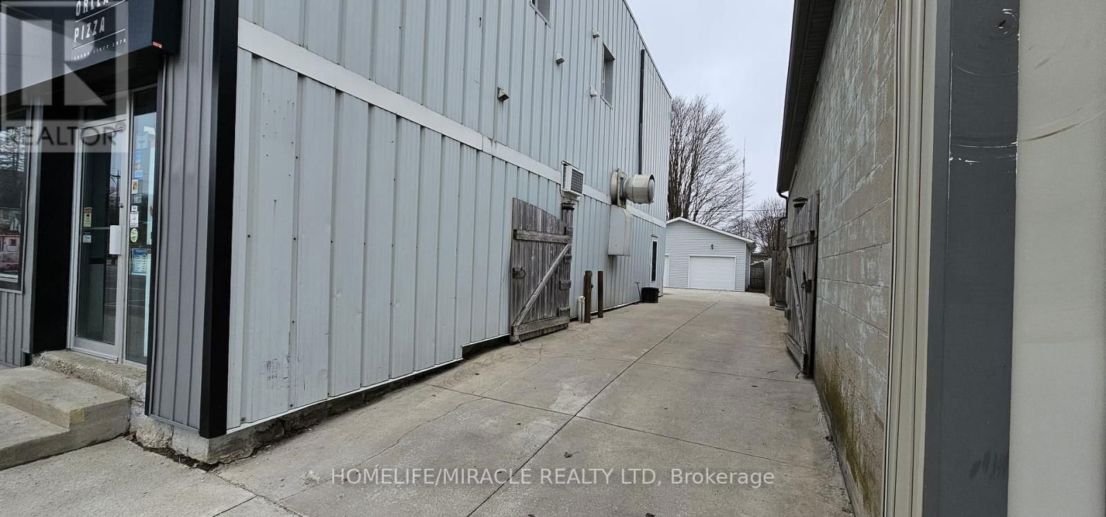 Minto - 94 ELORA STREET SOUTH Image 3