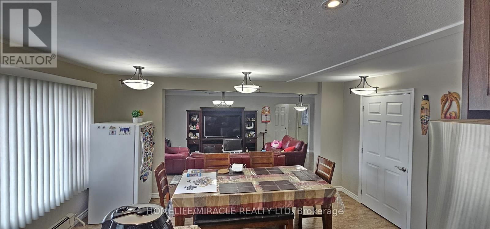 Minto - 94 ELORA STREET SOUTH Image 35