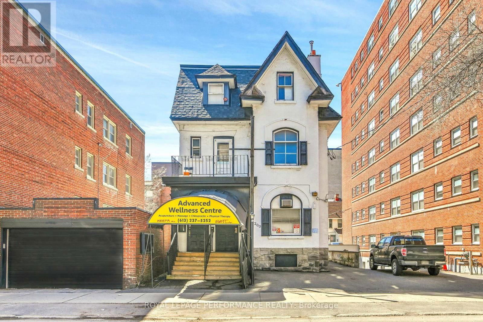 200 METCALFE STREET Image 1