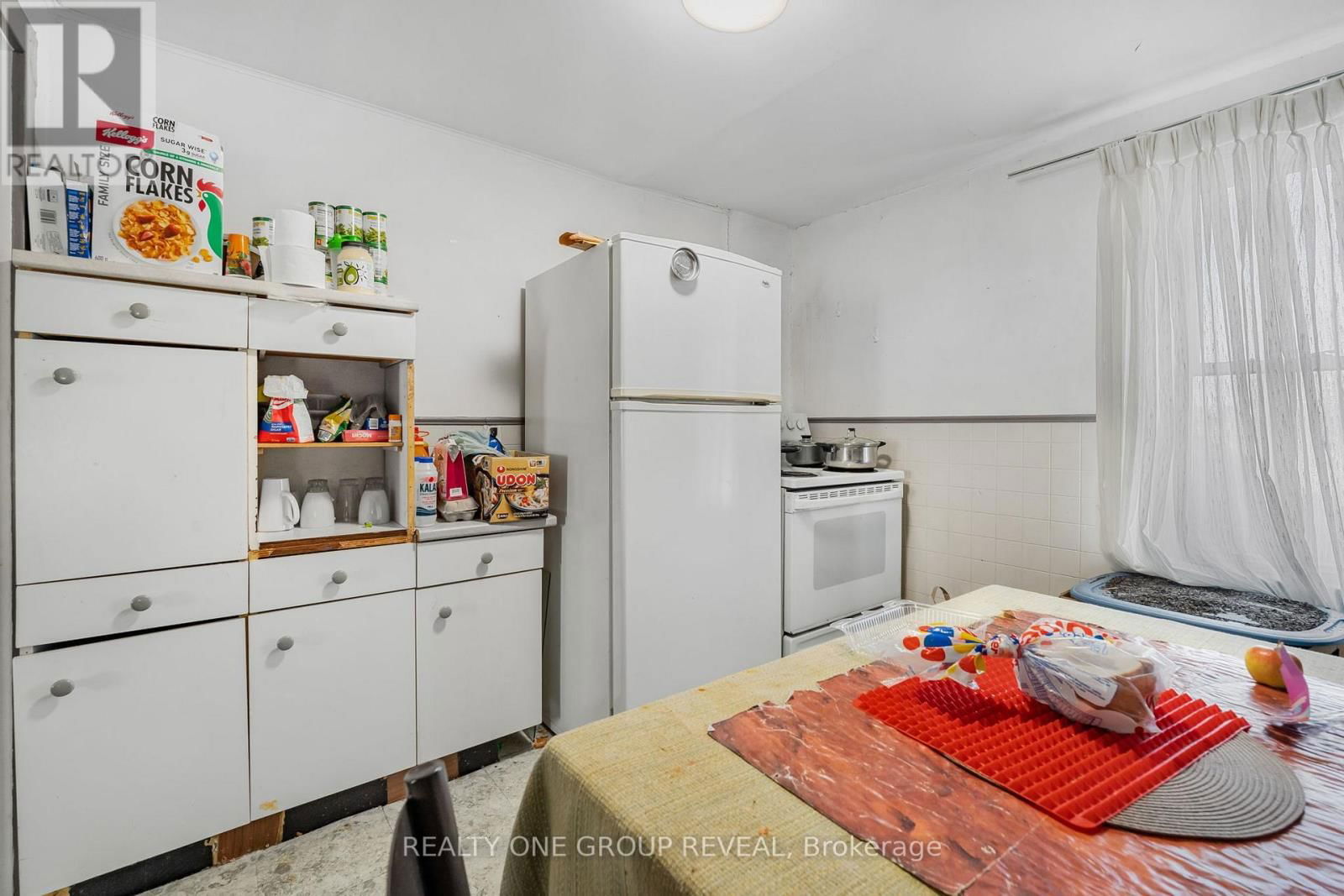 160 FARES STREET Image 12