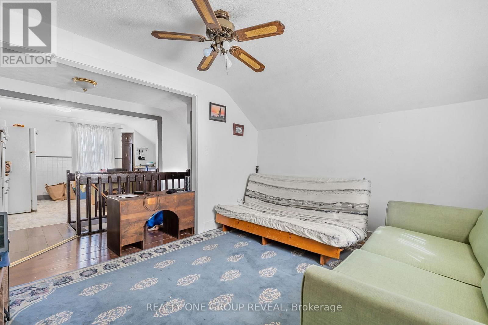 160 FARES STREET Image 14