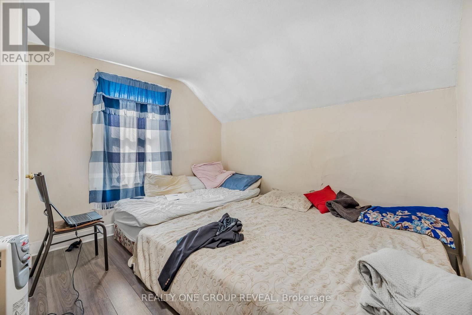160 FARES STREET Image 16