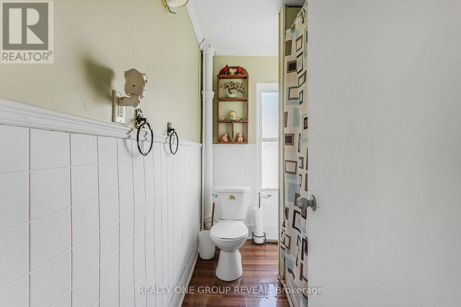 160 FARES STREET Image 7