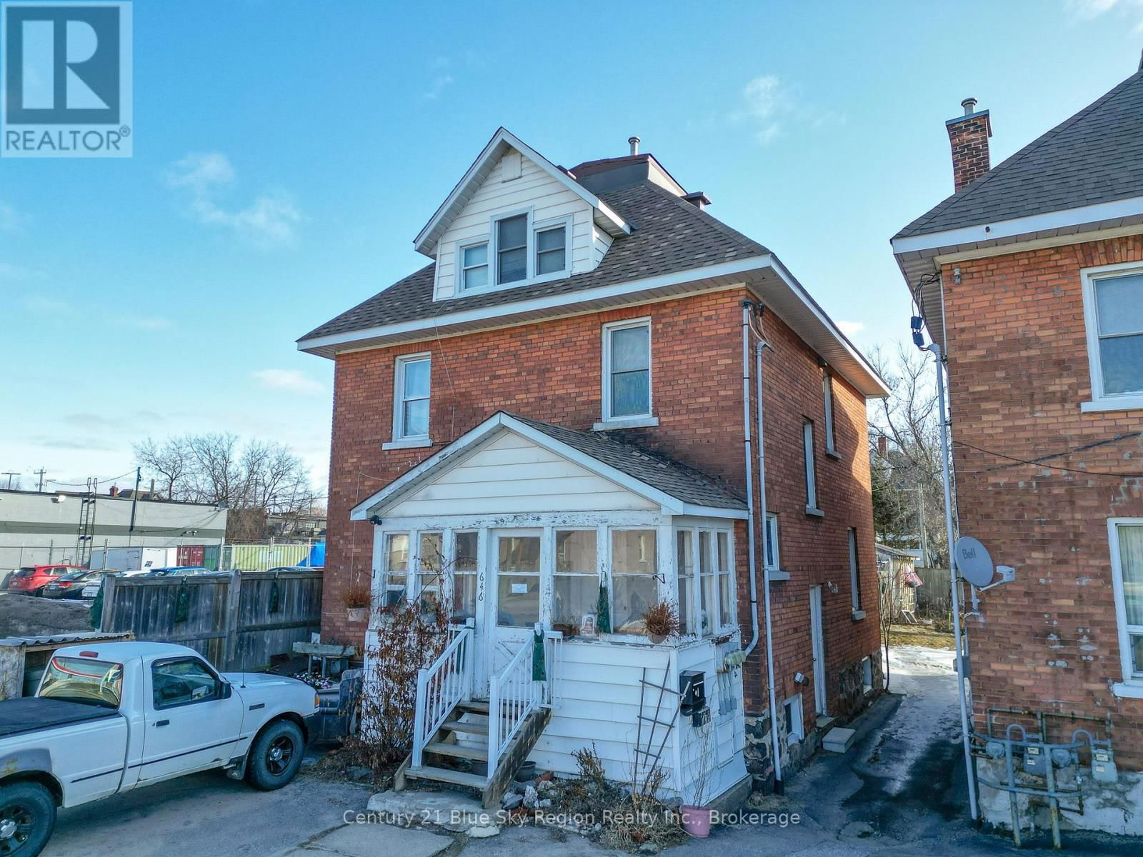646 MAIN STREET EAST Image 1