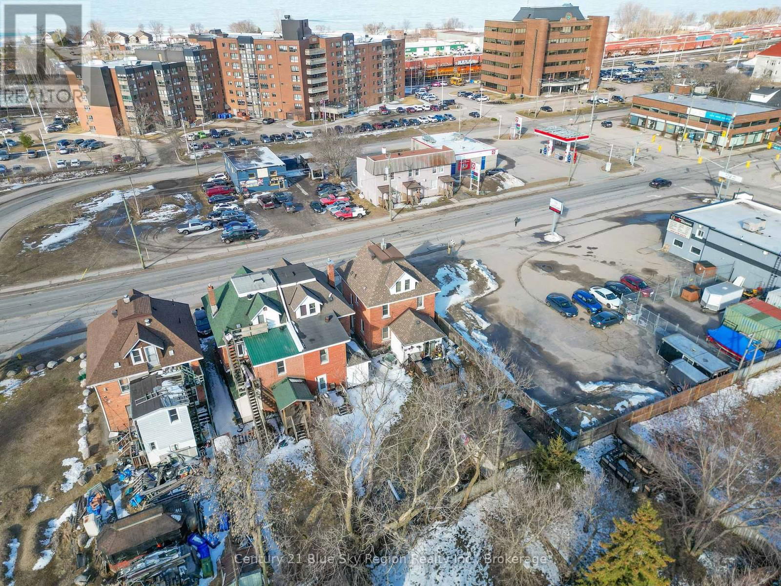 646 MAIN STREET EAST Image 12