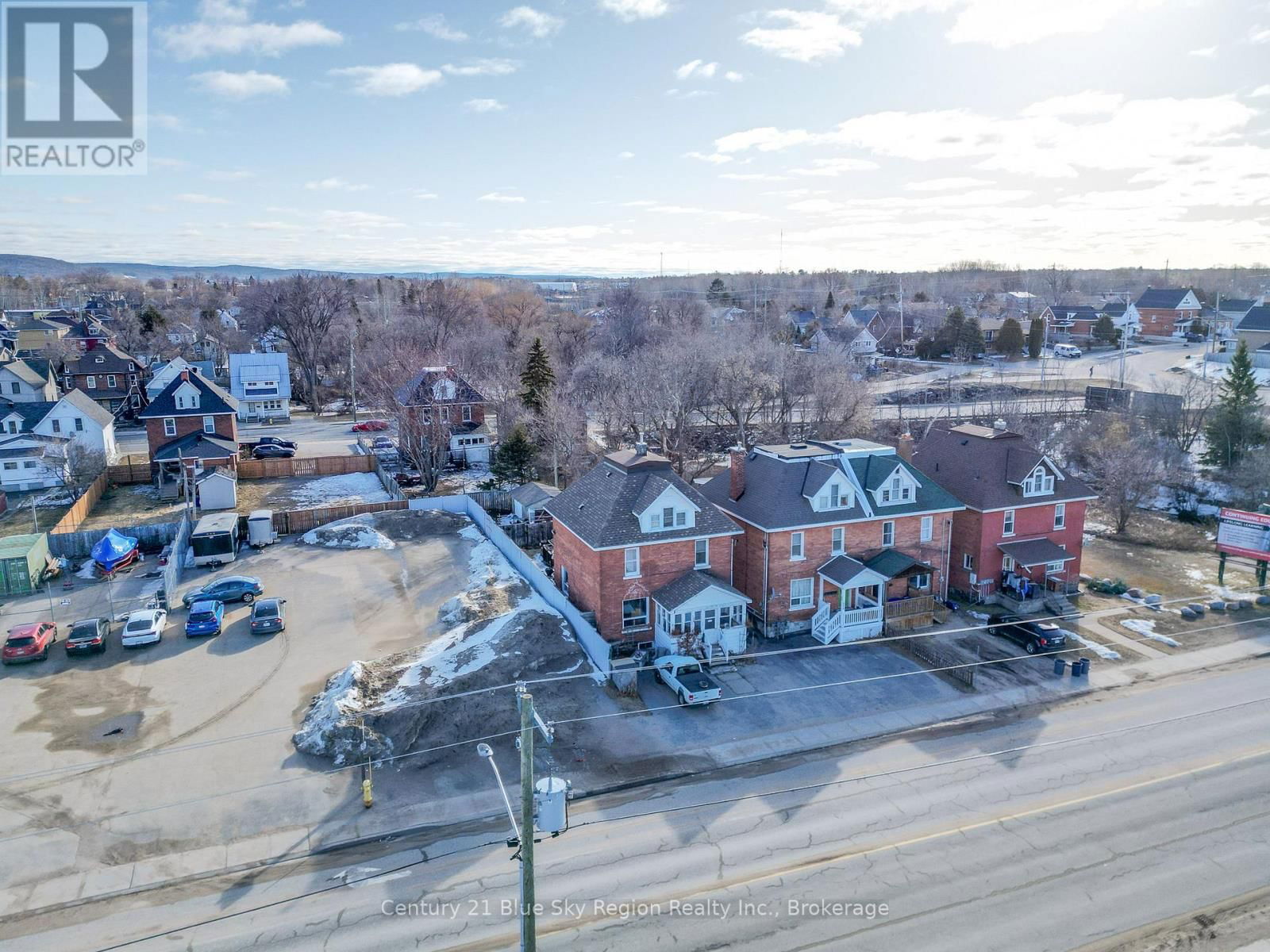 646 MAIN STREET EAST Image 3