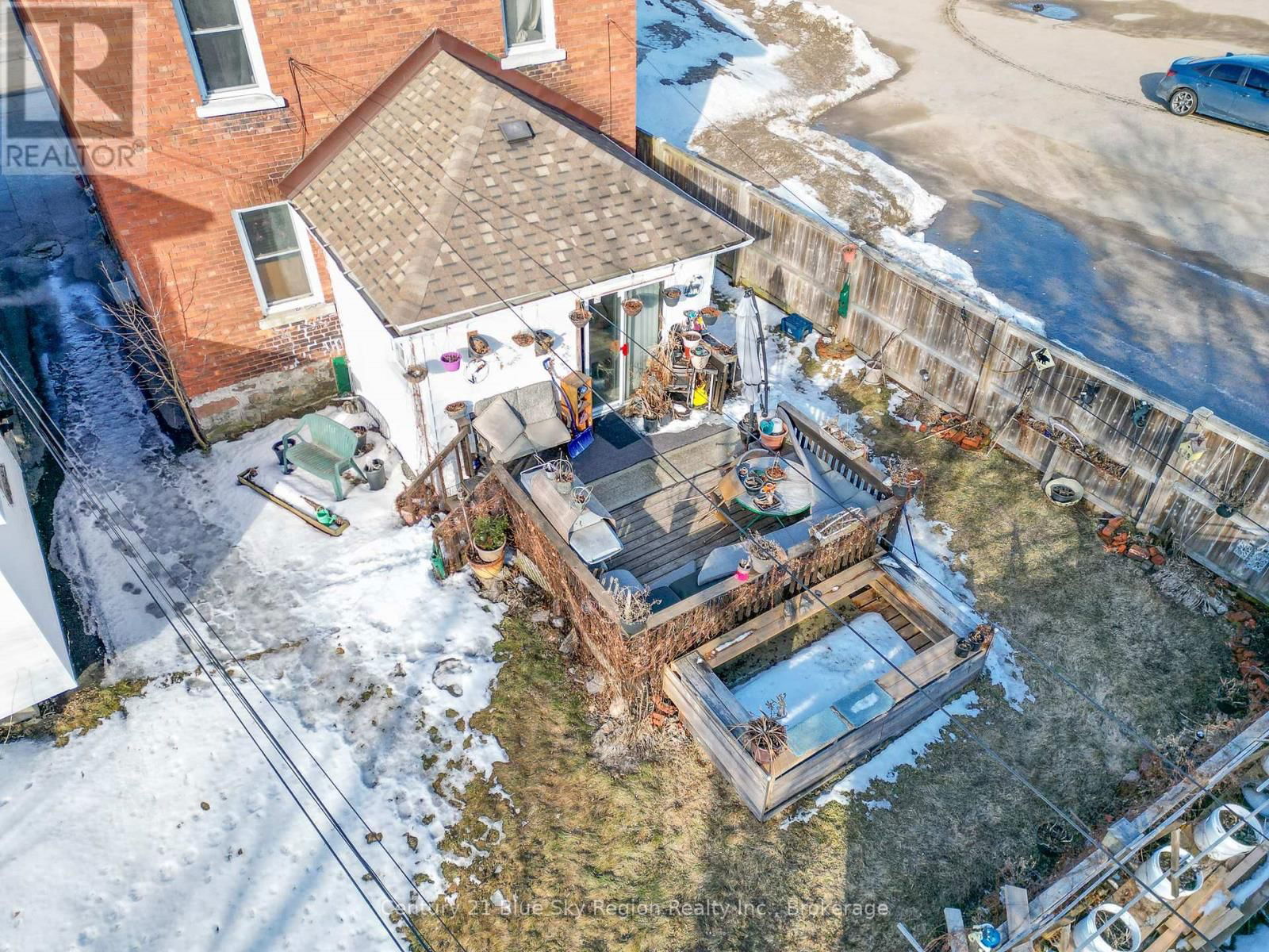 646 MAIN STREET EAST Image 9
