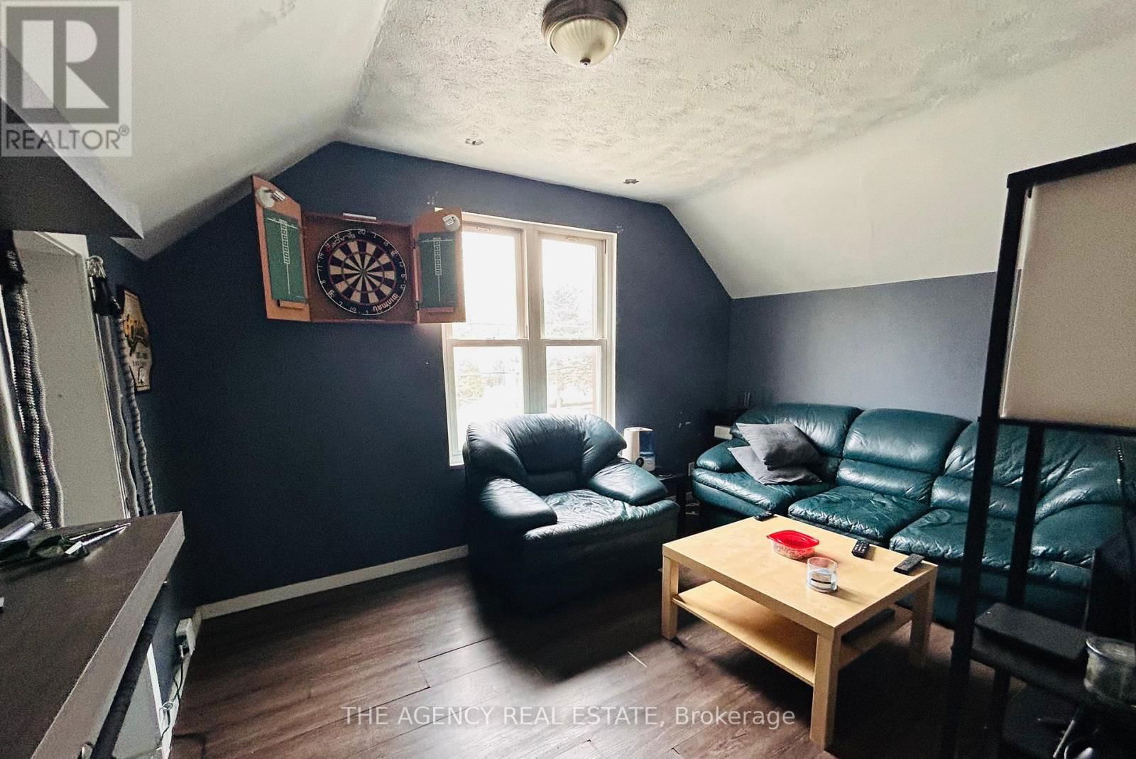 115 GLADSTONE AVENUE Image 10