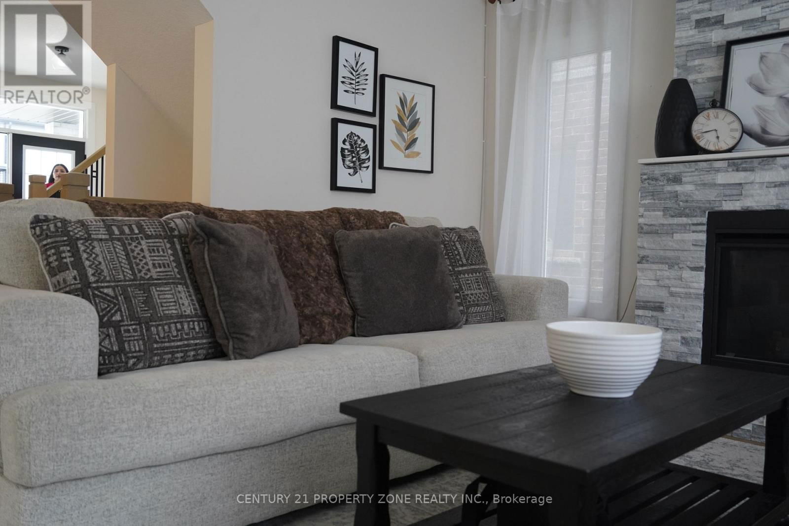 49 - 3560 SINGLETON AVENUE Image 35