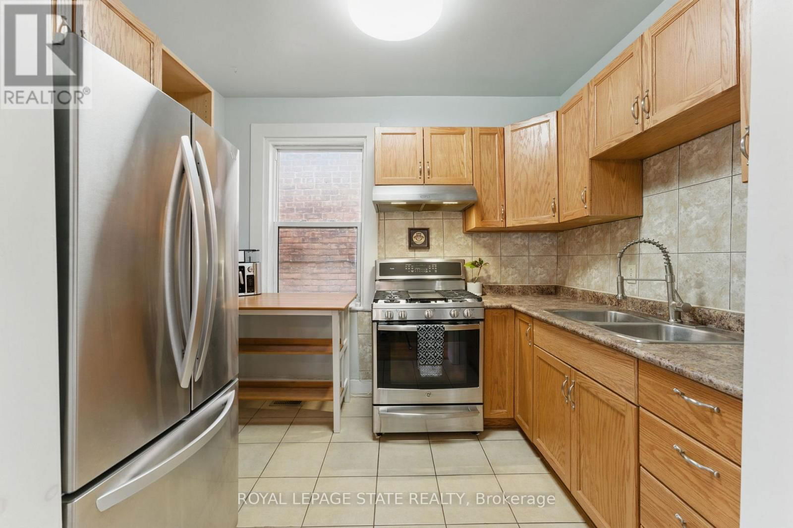 91 AURORA STREET Image 12