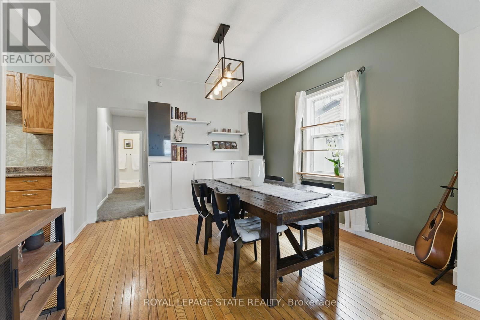 91 AURORA STREET Image 9
