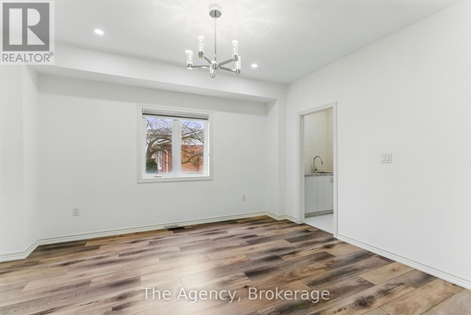 1127 KENNEDY DRIVE Image 11