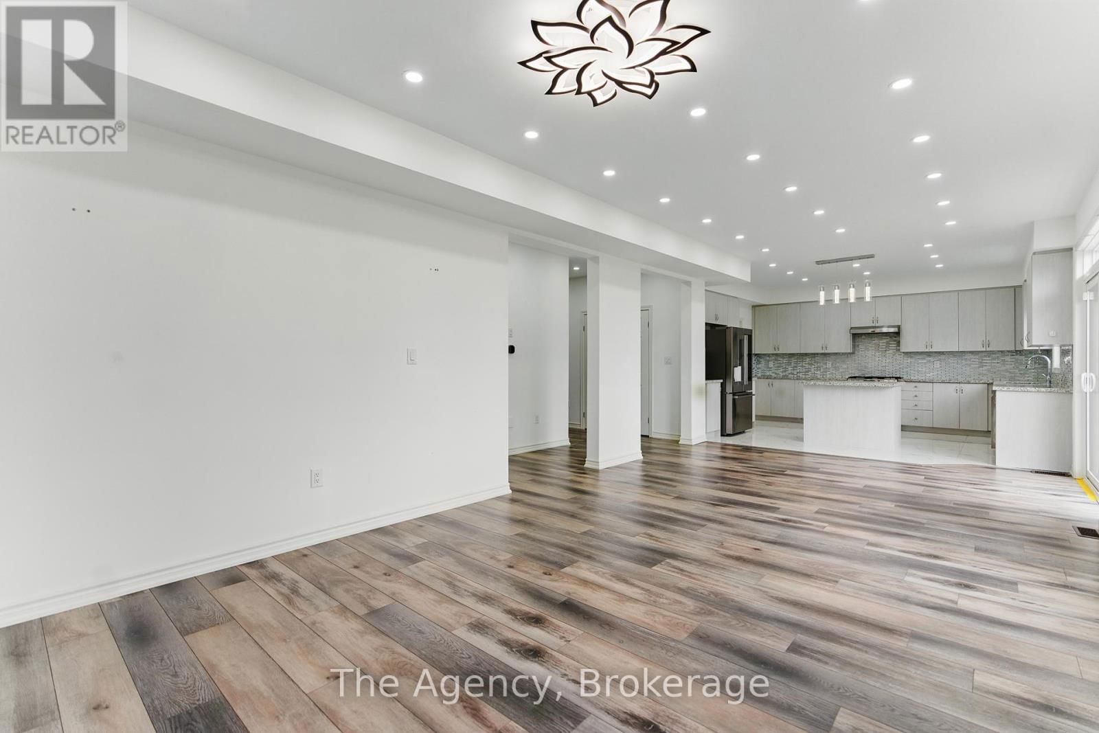 1127 KENNEDY DRIVE Image 22