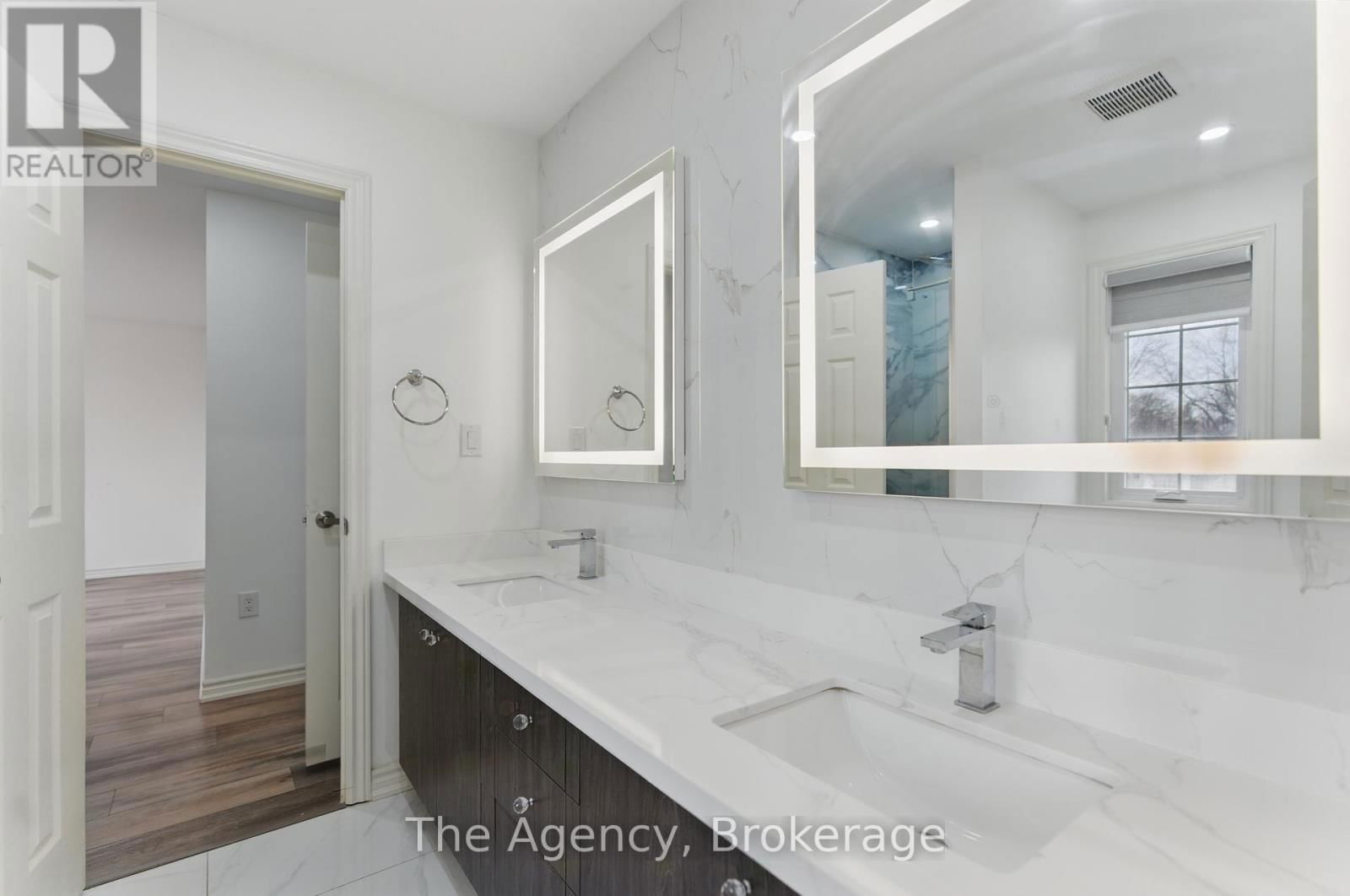 1127 KENNEDY DRIVE Image 27