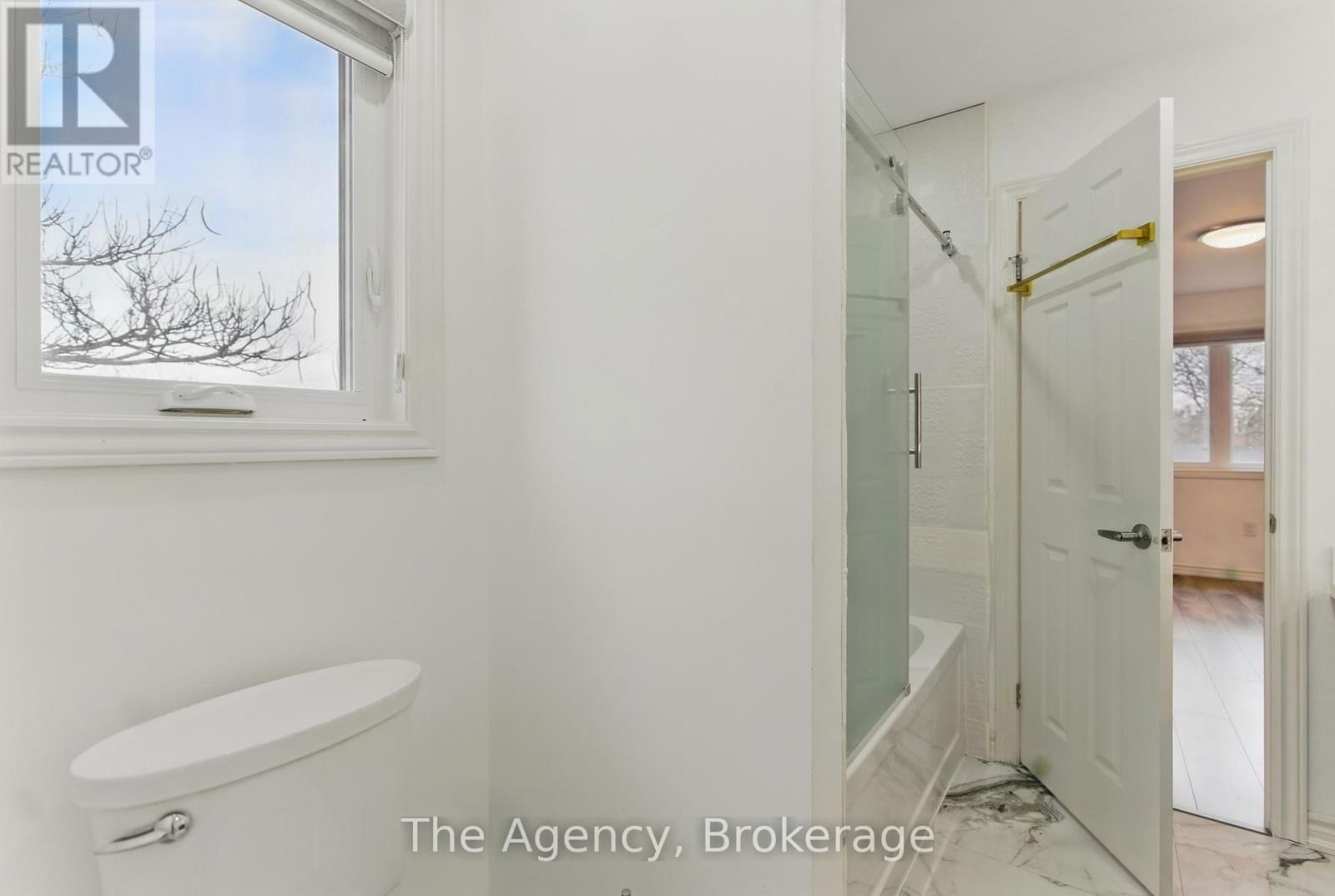 1127 KENNEDY DRIVE Image 33