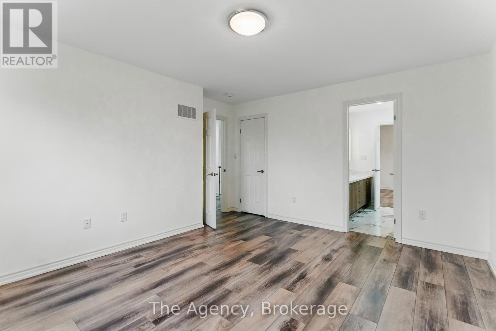 1127 KENNEDY DRIVE Image 35