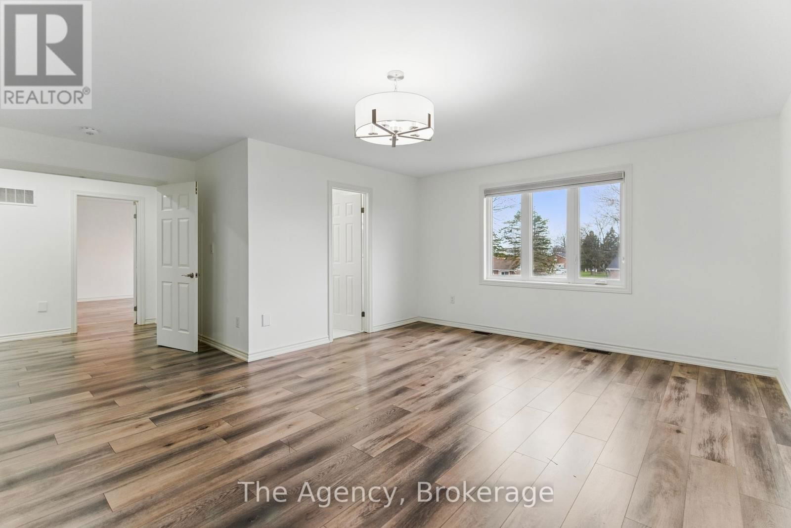 1127 KENNEDY DRIVE Image 36