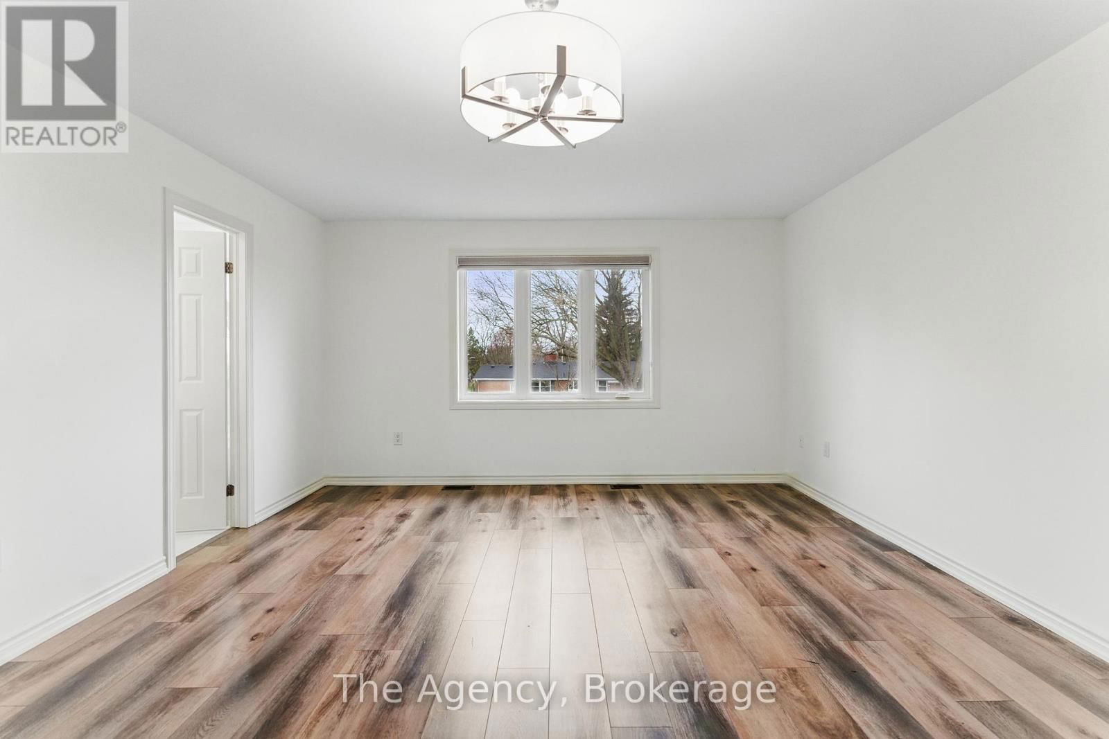 1127 KENNEDY DRIVE Image 37