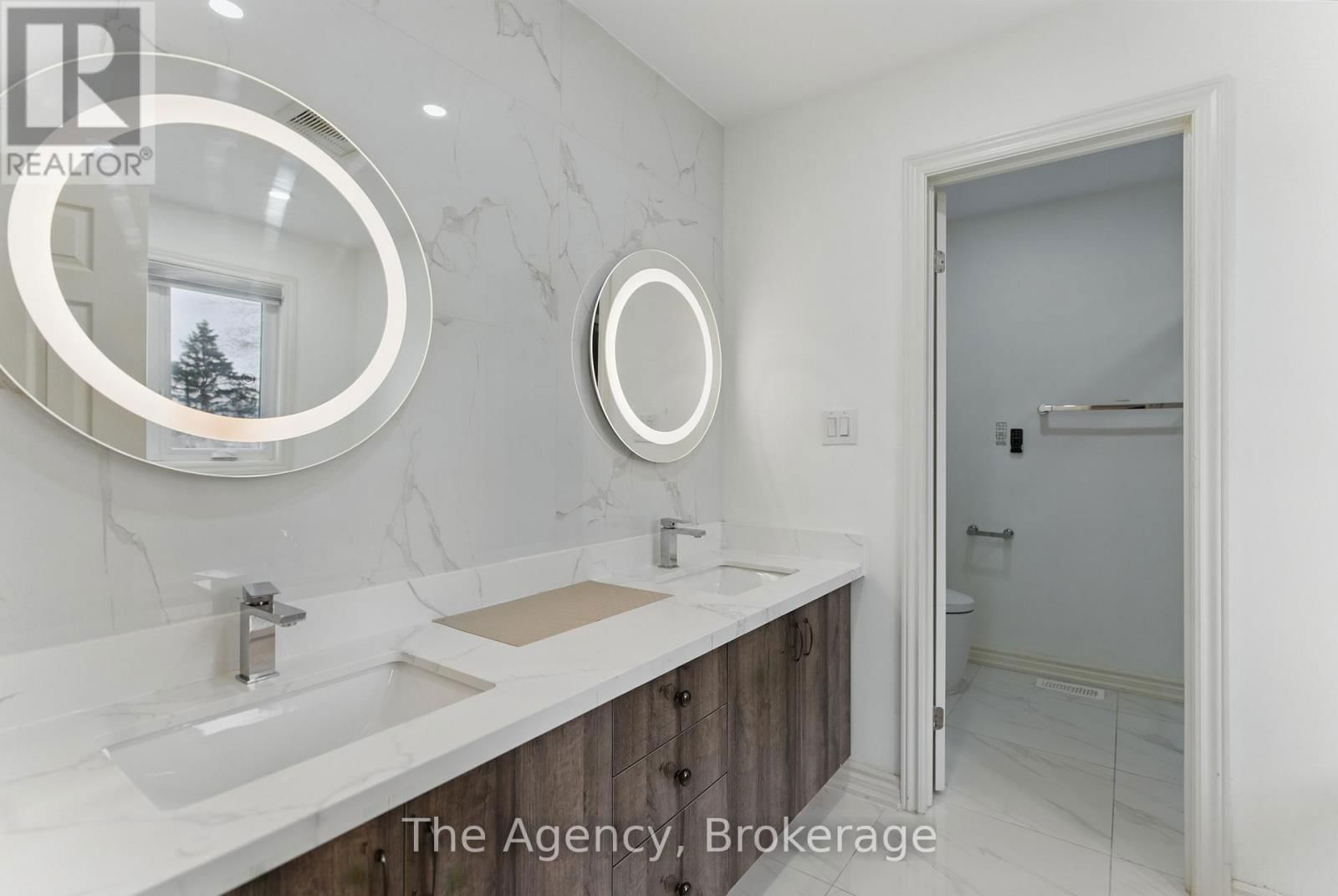 1127 KENNEDY DRIVE Image 38