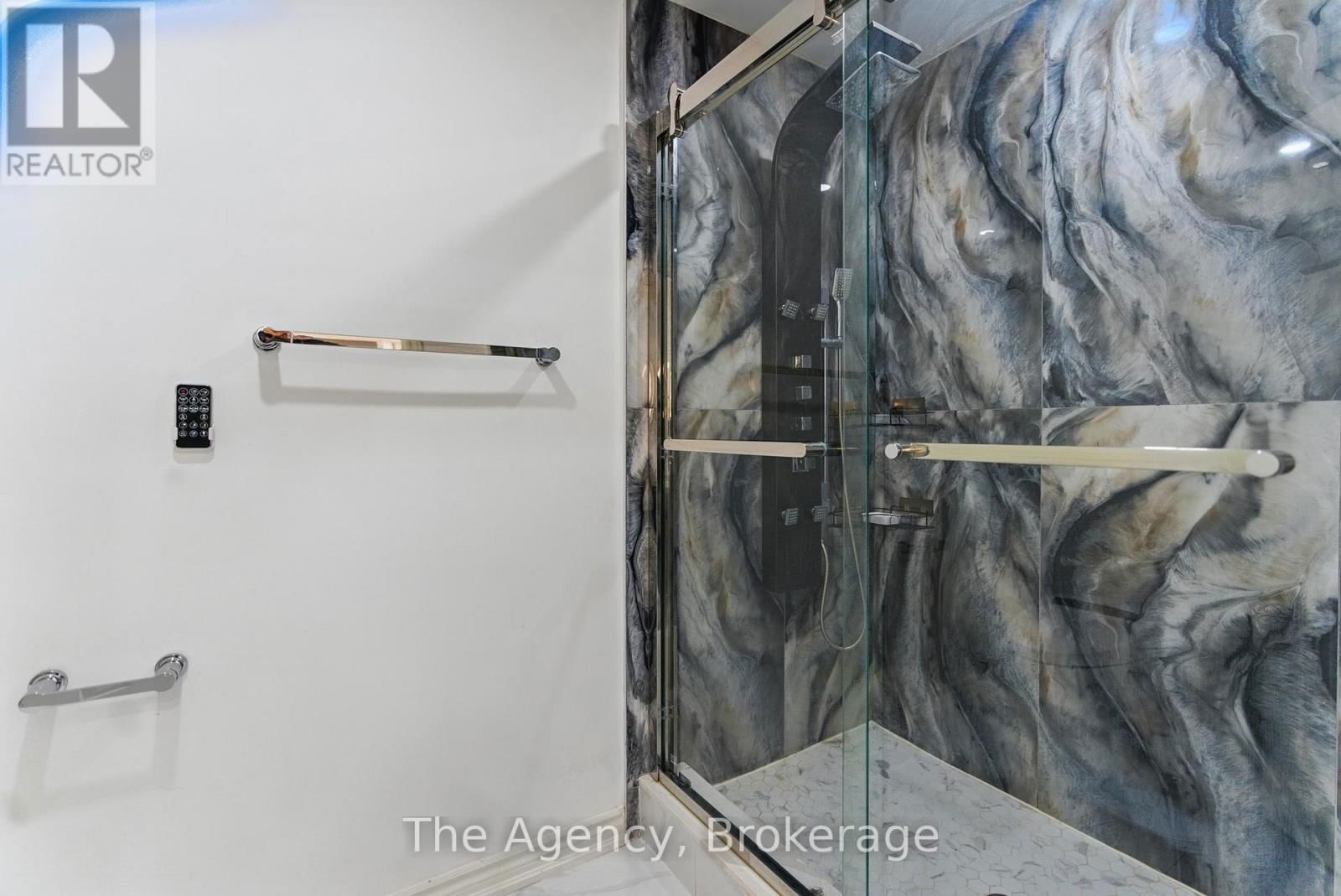 1127 KENNEDY DRIVE Image 39