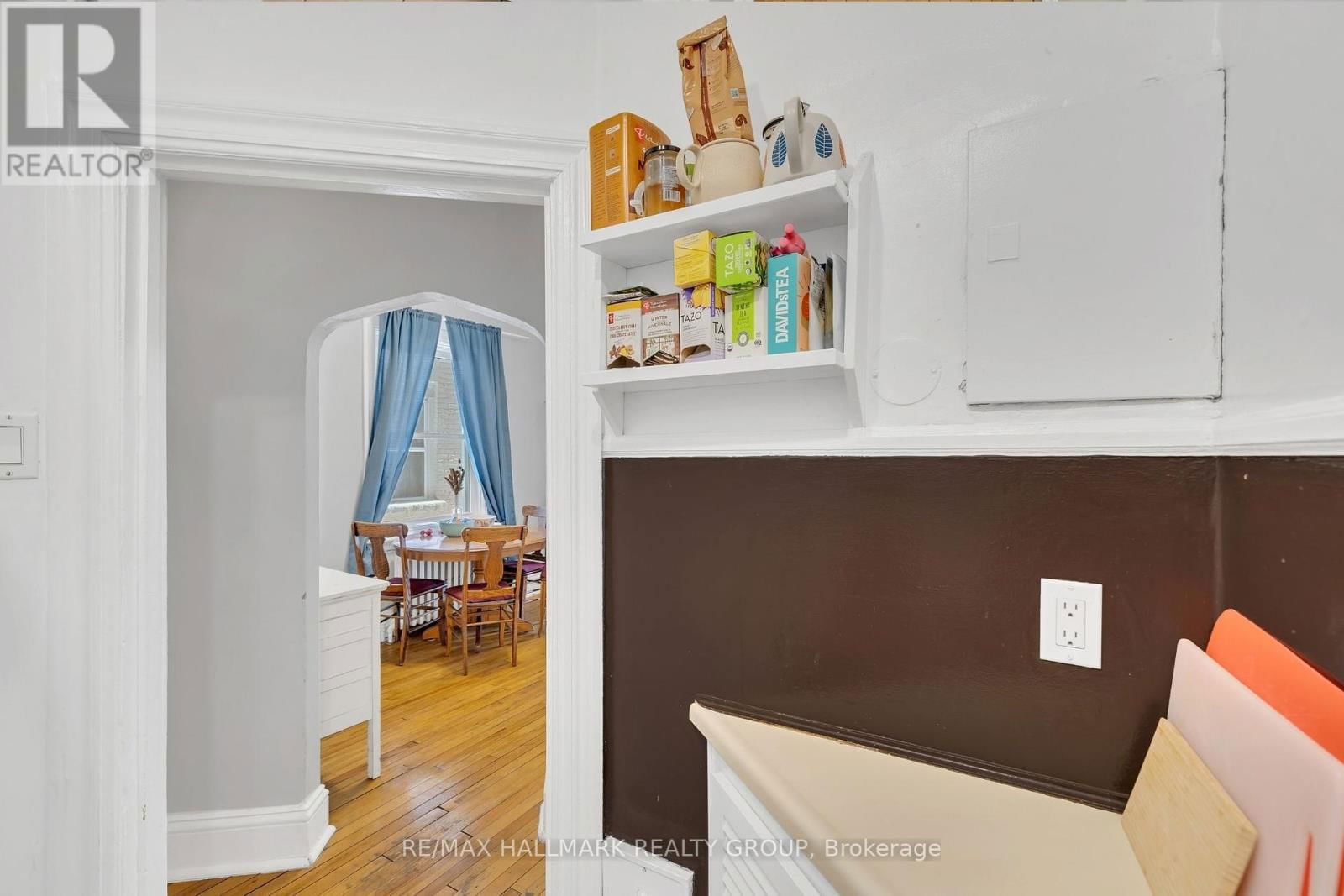 209 FIFTH AVENUE Image 11