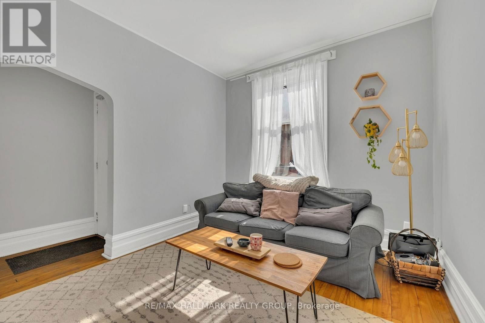 209 FIFTH AVENUE Image 3