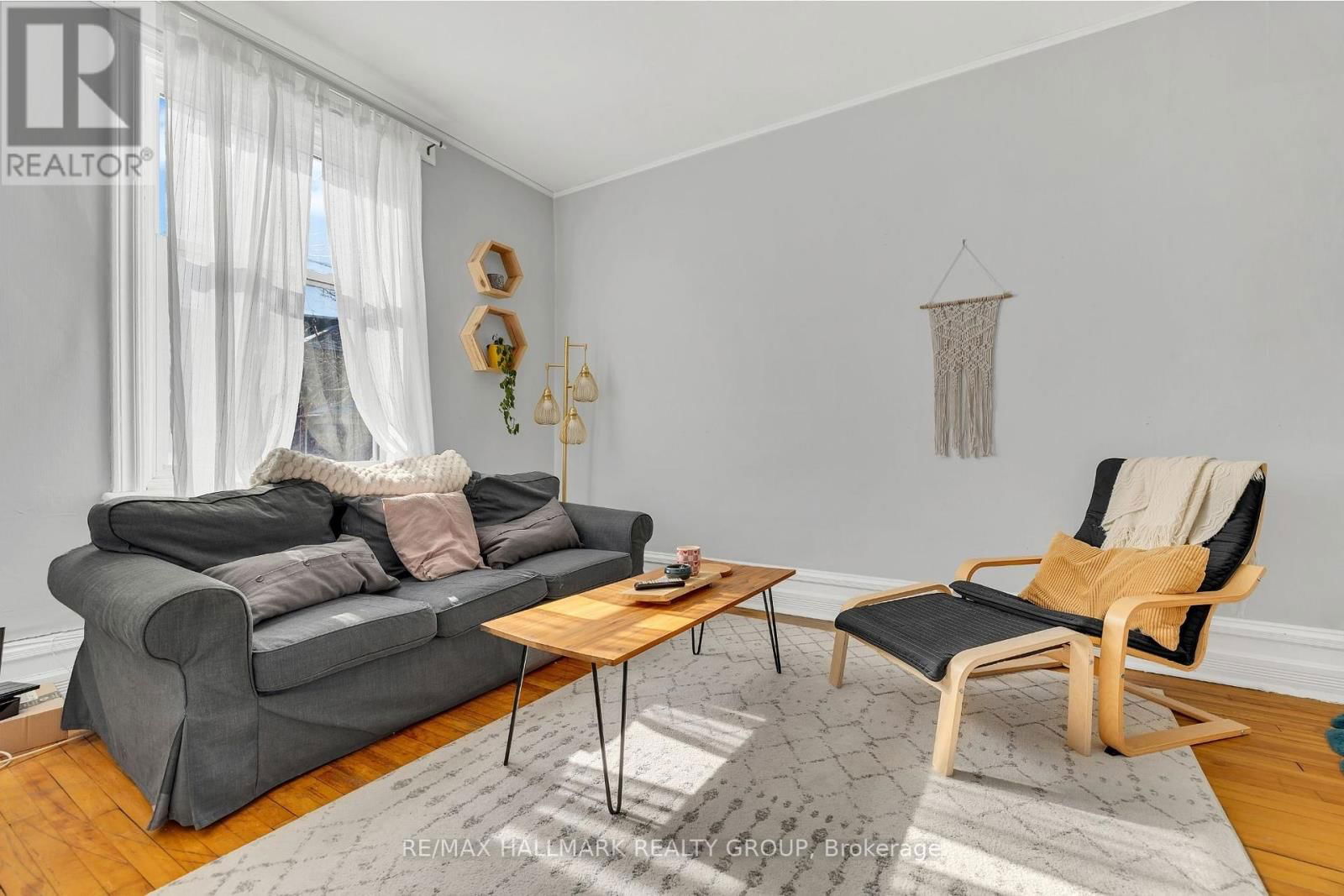 209 FIFTH AVENUE Image 4