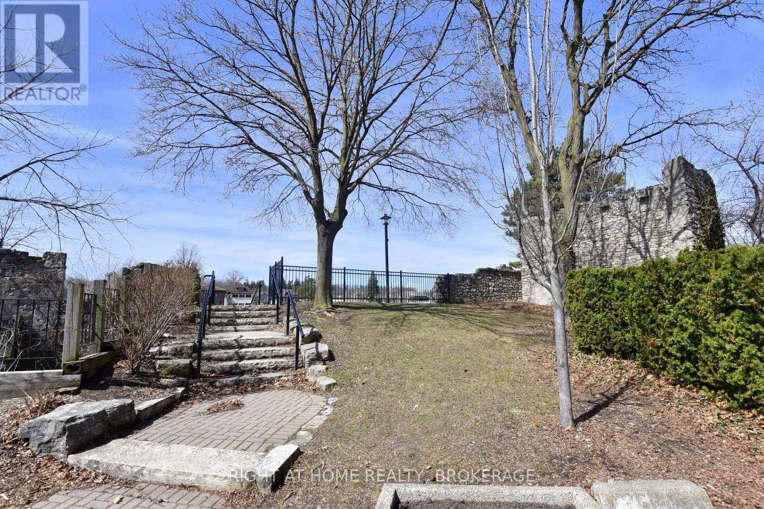 105 BISMARK DRIVE Image 42