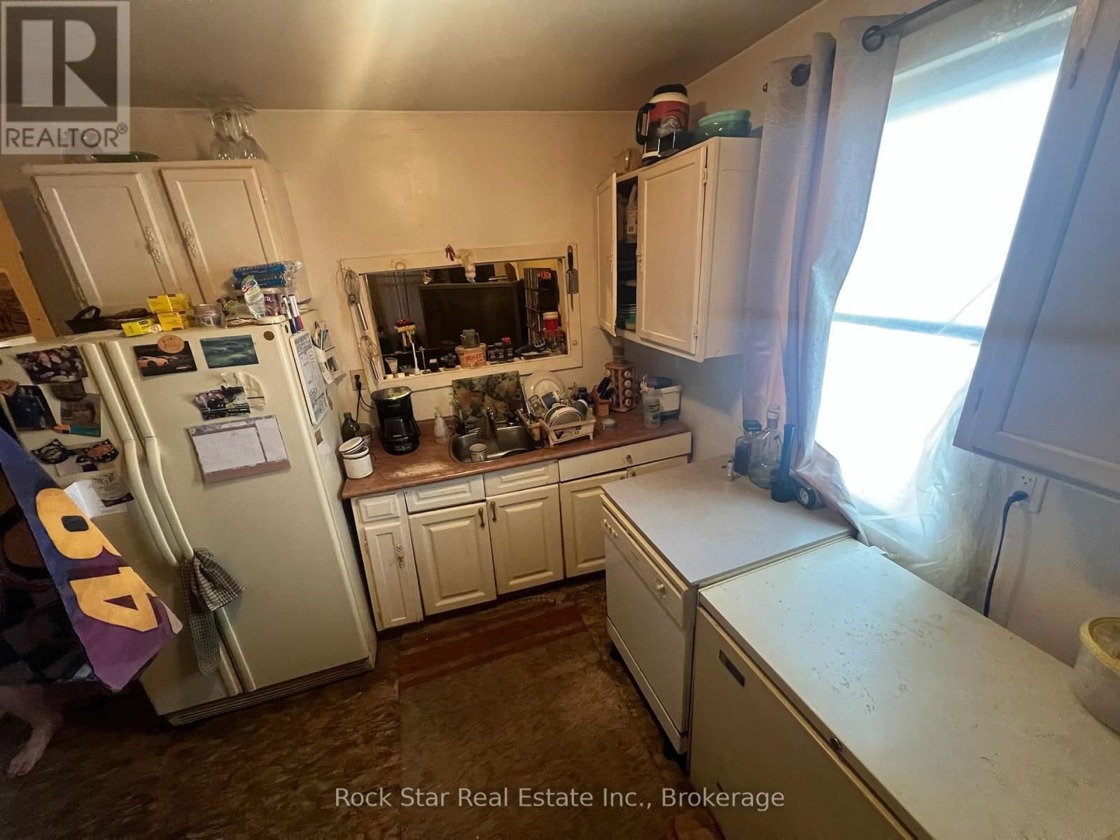 54 CROWLAND AVENUE Image 20