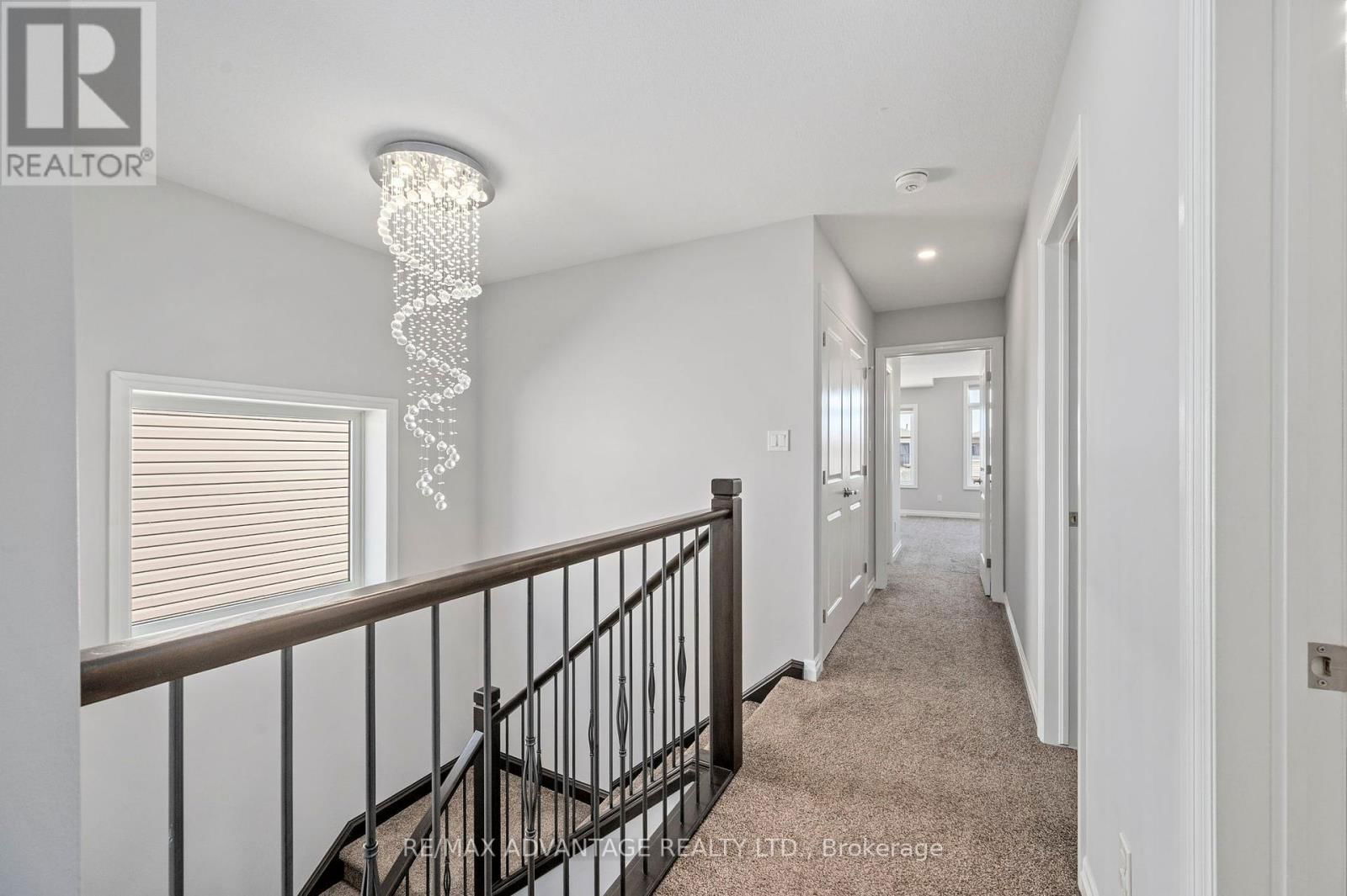 587 FREEPORT STREET Image 14