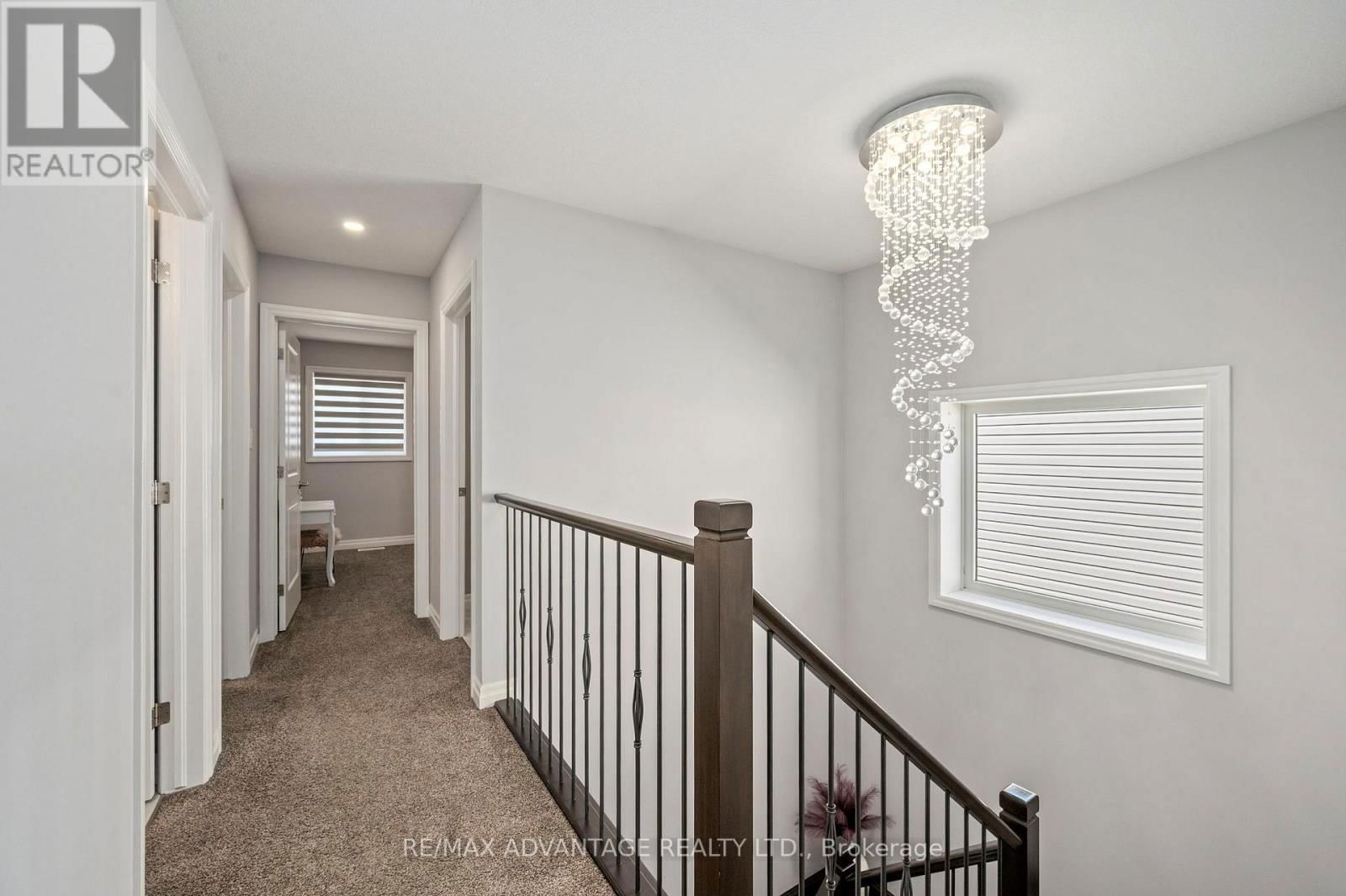 587 FREEPORT STREET Image 30