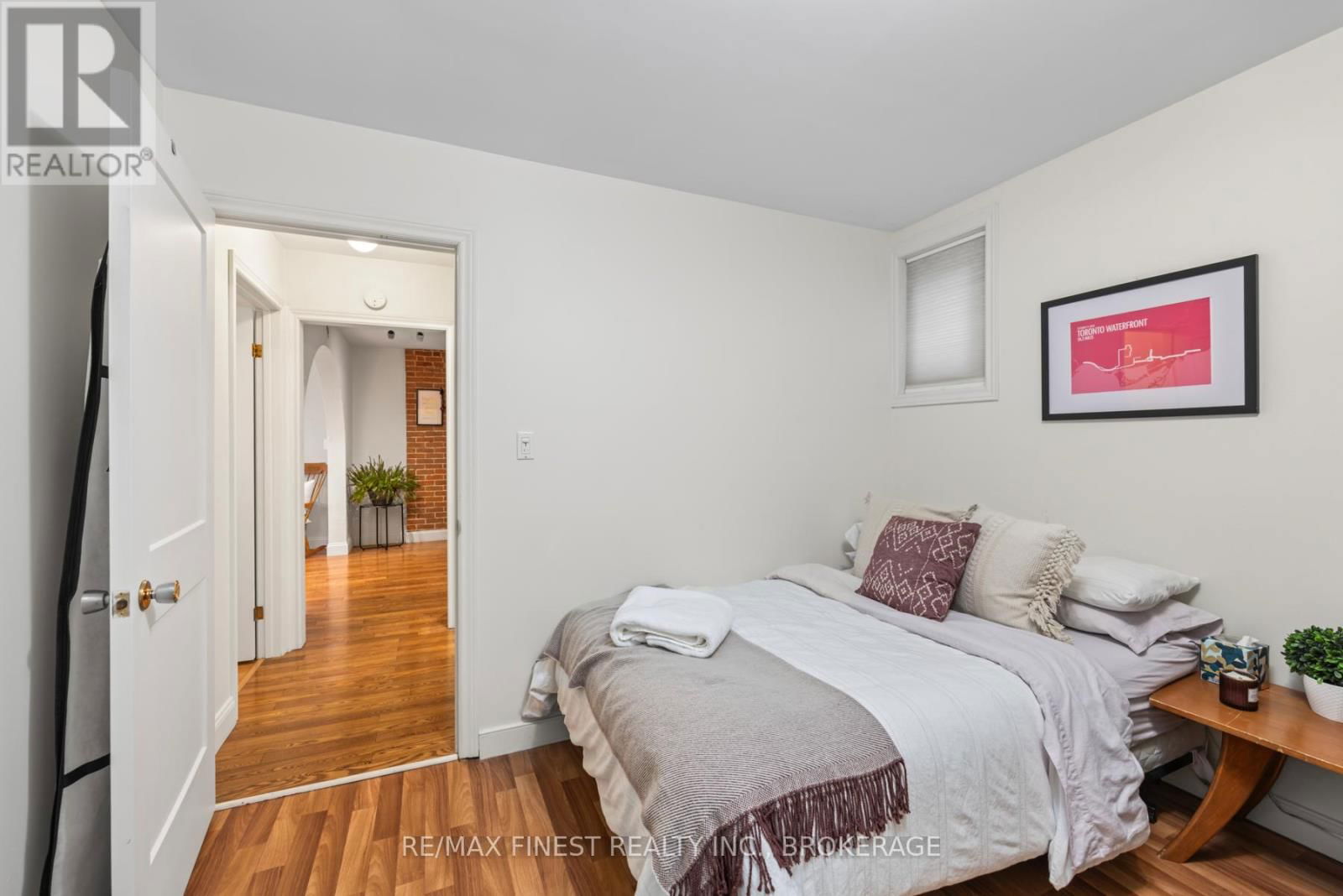 589 KING STREET WEST Image 17
