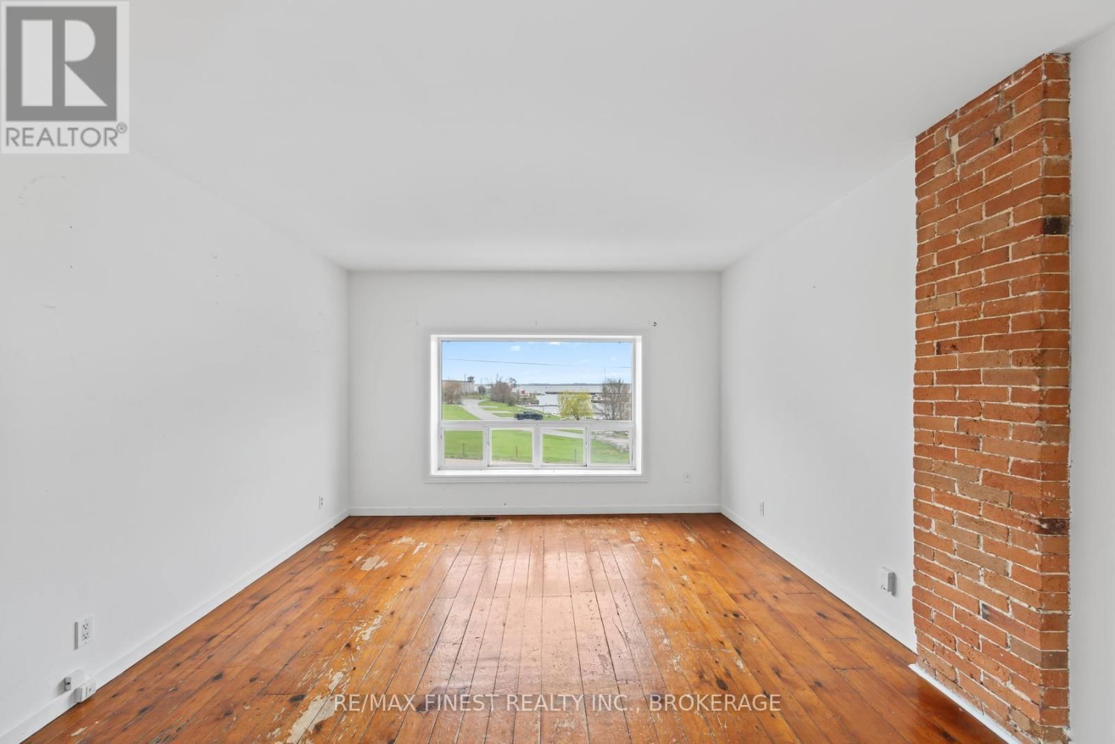 589 KING STREET WEST Image 21