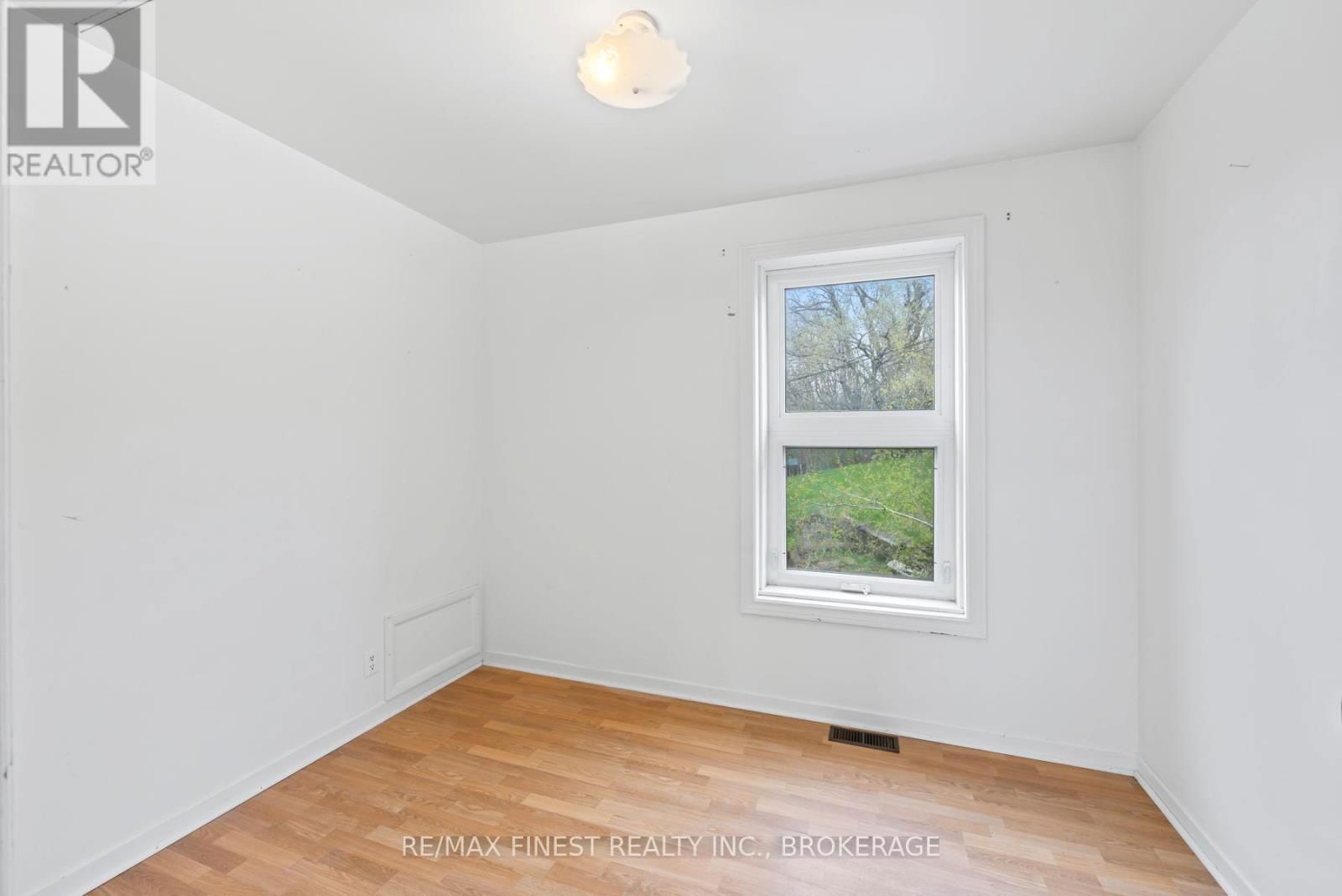 589 KING STREET WEST Image 28