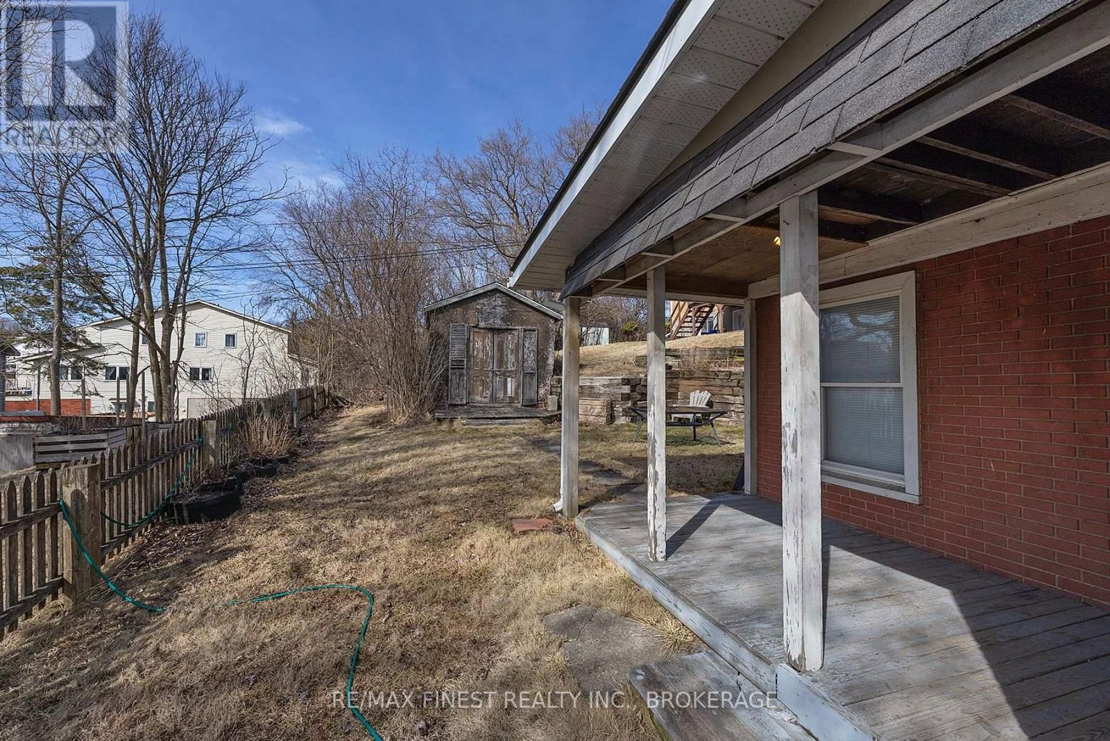 589 KING STREET WEST Image 31