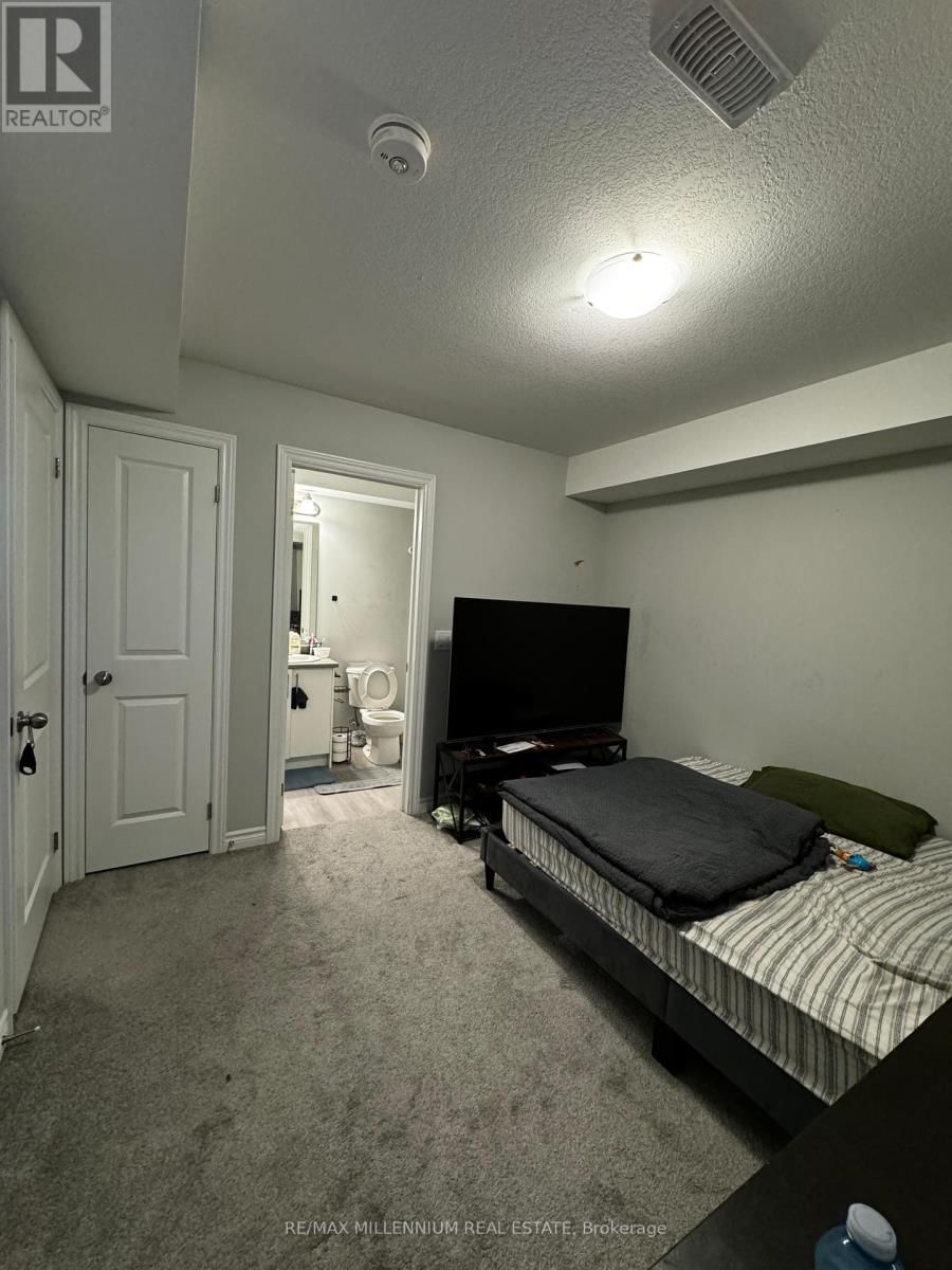 281 CHAPEL HILL DRIVE Image 14