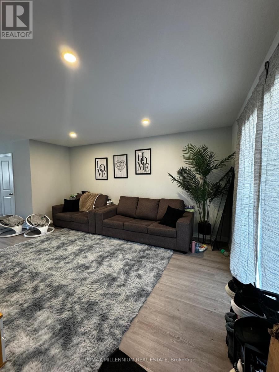 281 CHAPEL HILL DRIVE Image 3