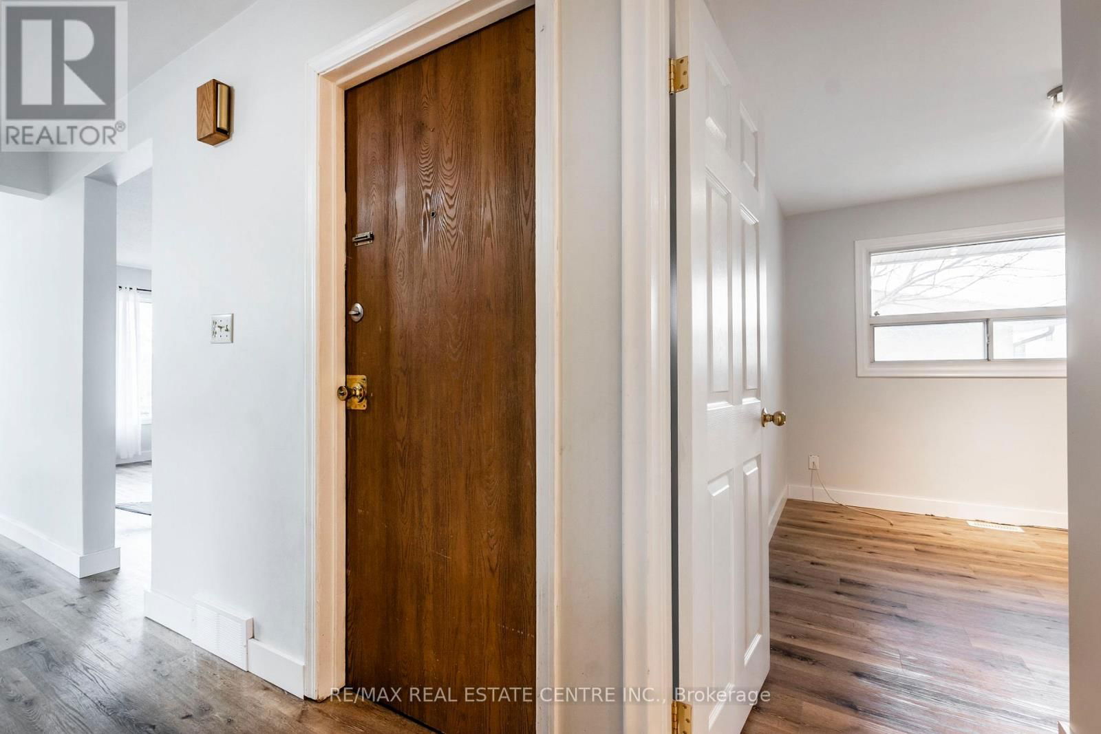 305 LORNE AVENUE Image 10