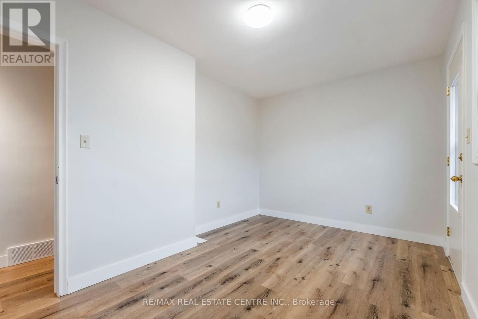 305 LORNE AVENUE Image 28