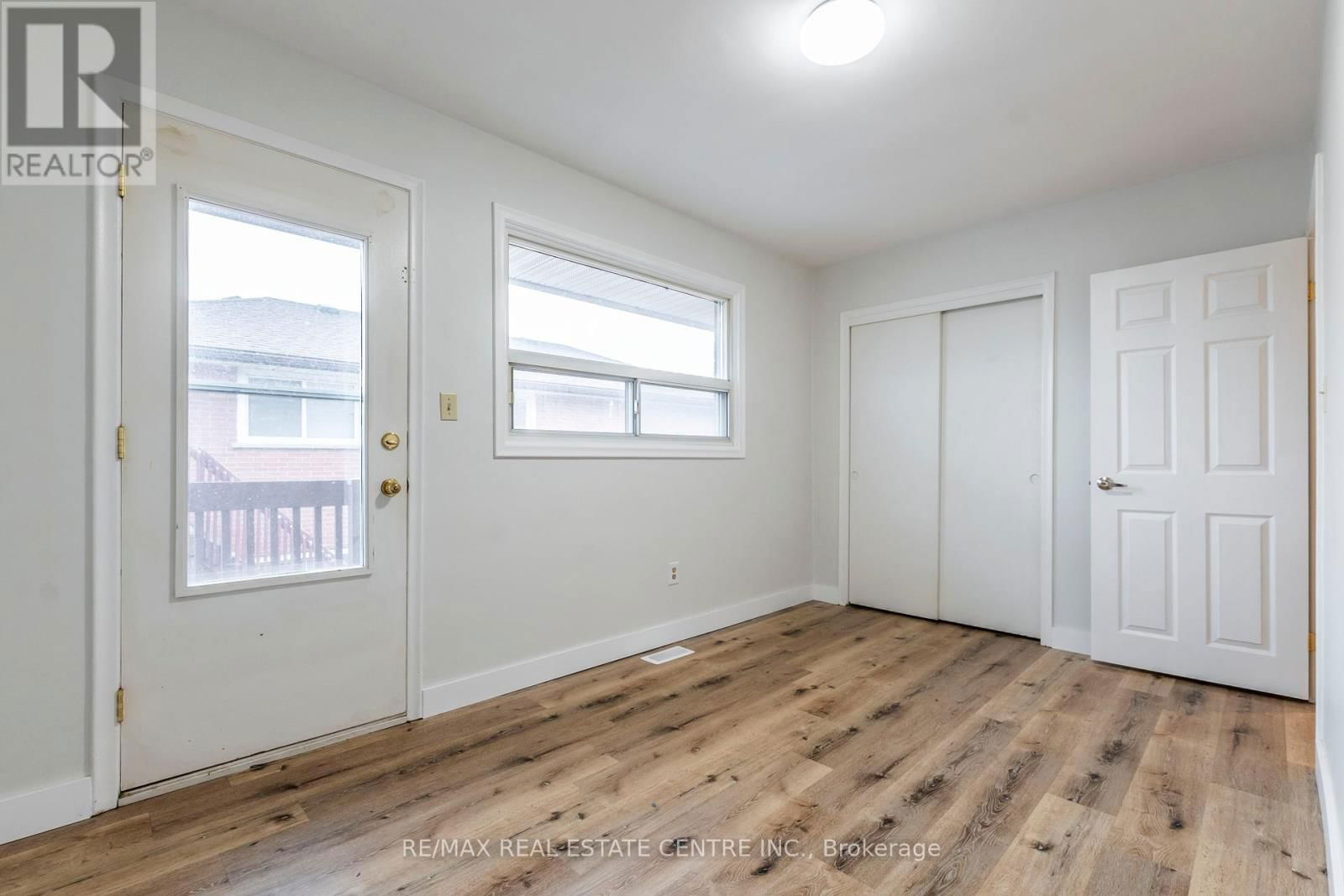 305 LORNE AVENUE Image 29