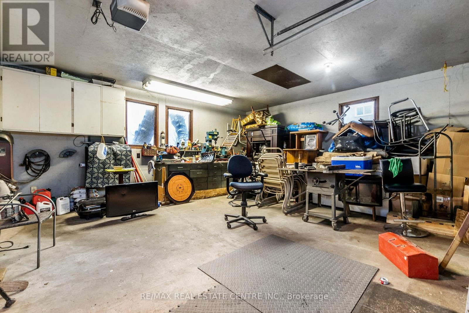 305 LORNE AVENUE Image 38