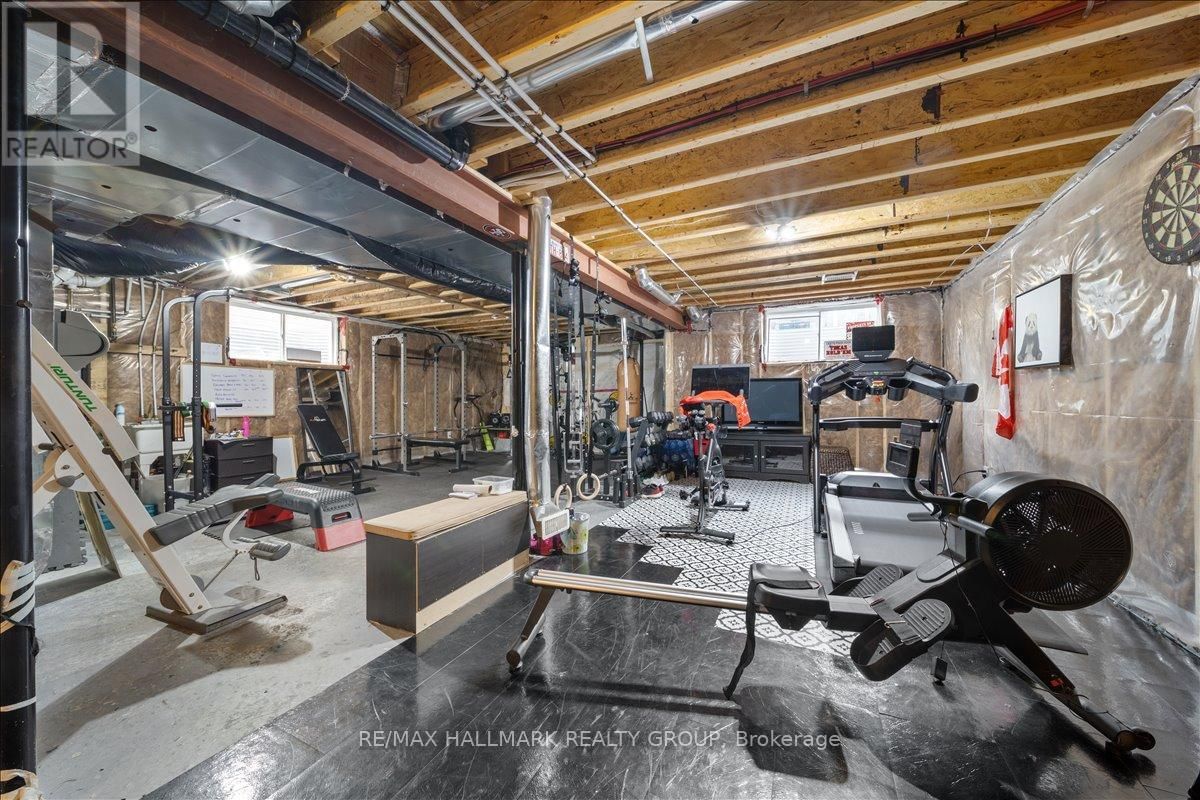 390 BAMBURGH WAY Image 23