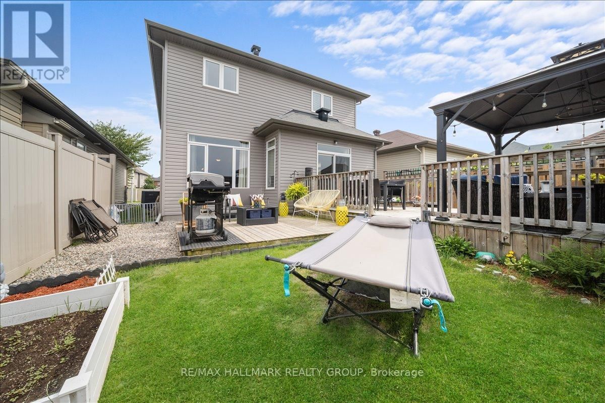 390 BAMBURGH WAY Image 25