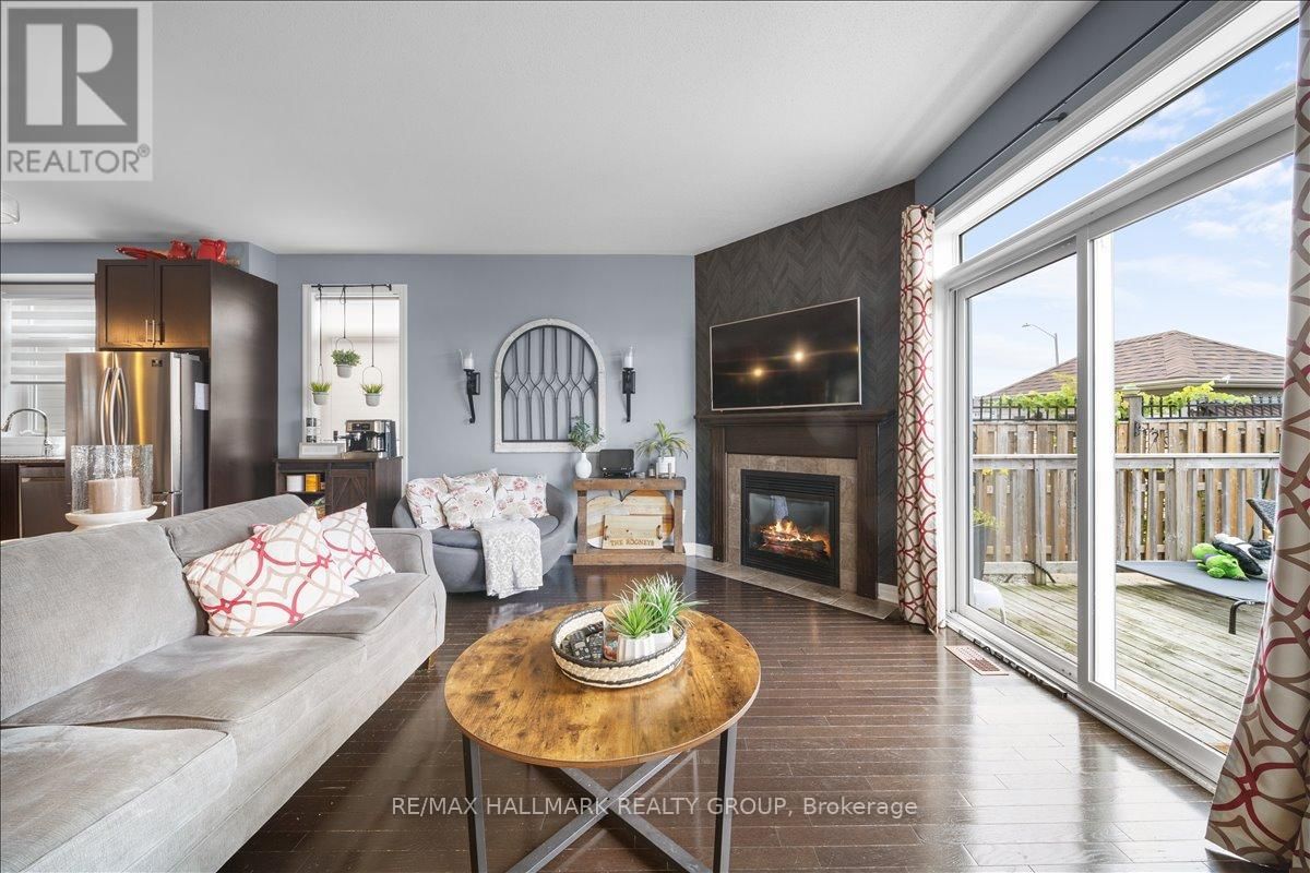 390 BAMBURGH WAY Image 8