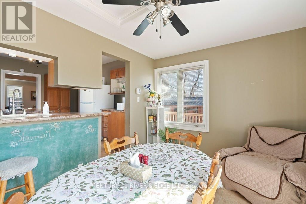 453 MAY STREET Image 15